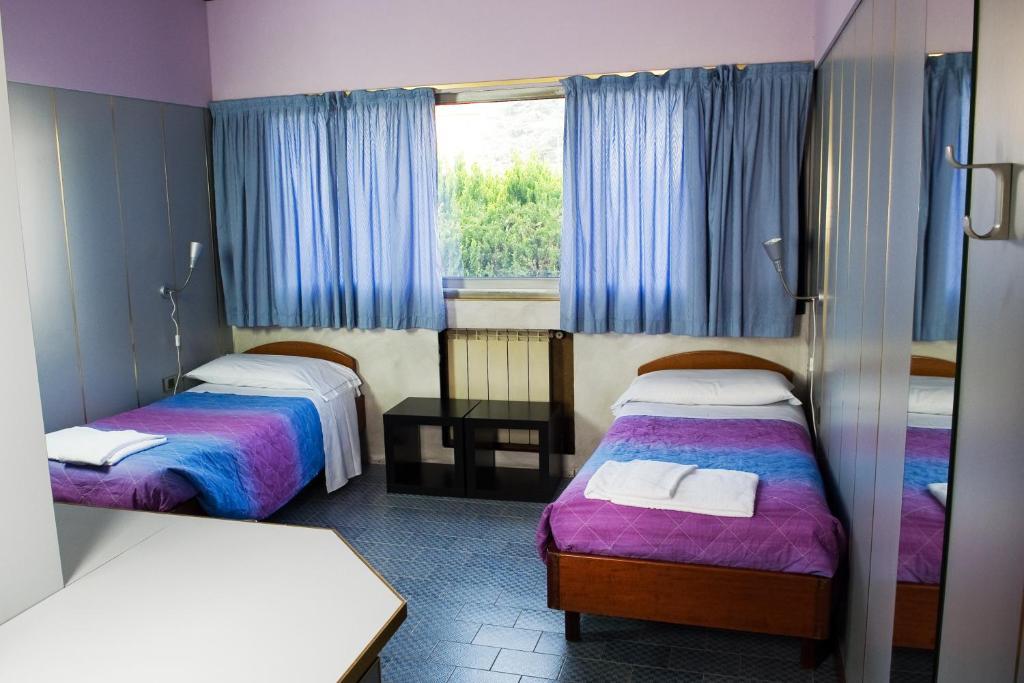 Hotel Maria Luisago Δωμάτιο φωτογραφία
